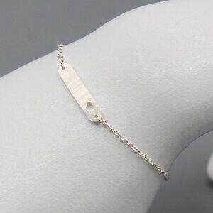 Jewelry bracelet bar simple heart love romantic minimalist new silver tone